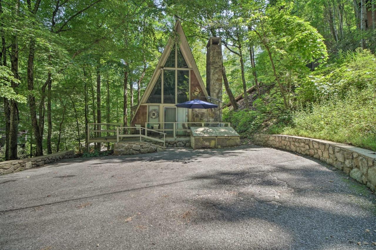 Snuggle Inn In The Heart Of Chalet Village! Gatlinburg Buitenkant foto