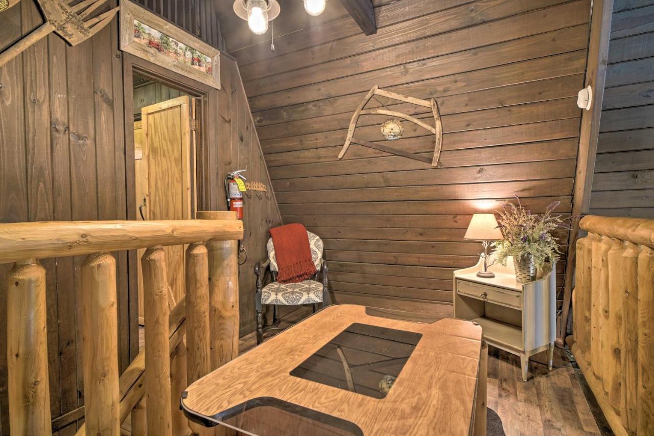 Snuggle Inn In The Heart Of Chalet Village! Gatlinburg Buitenkant foto