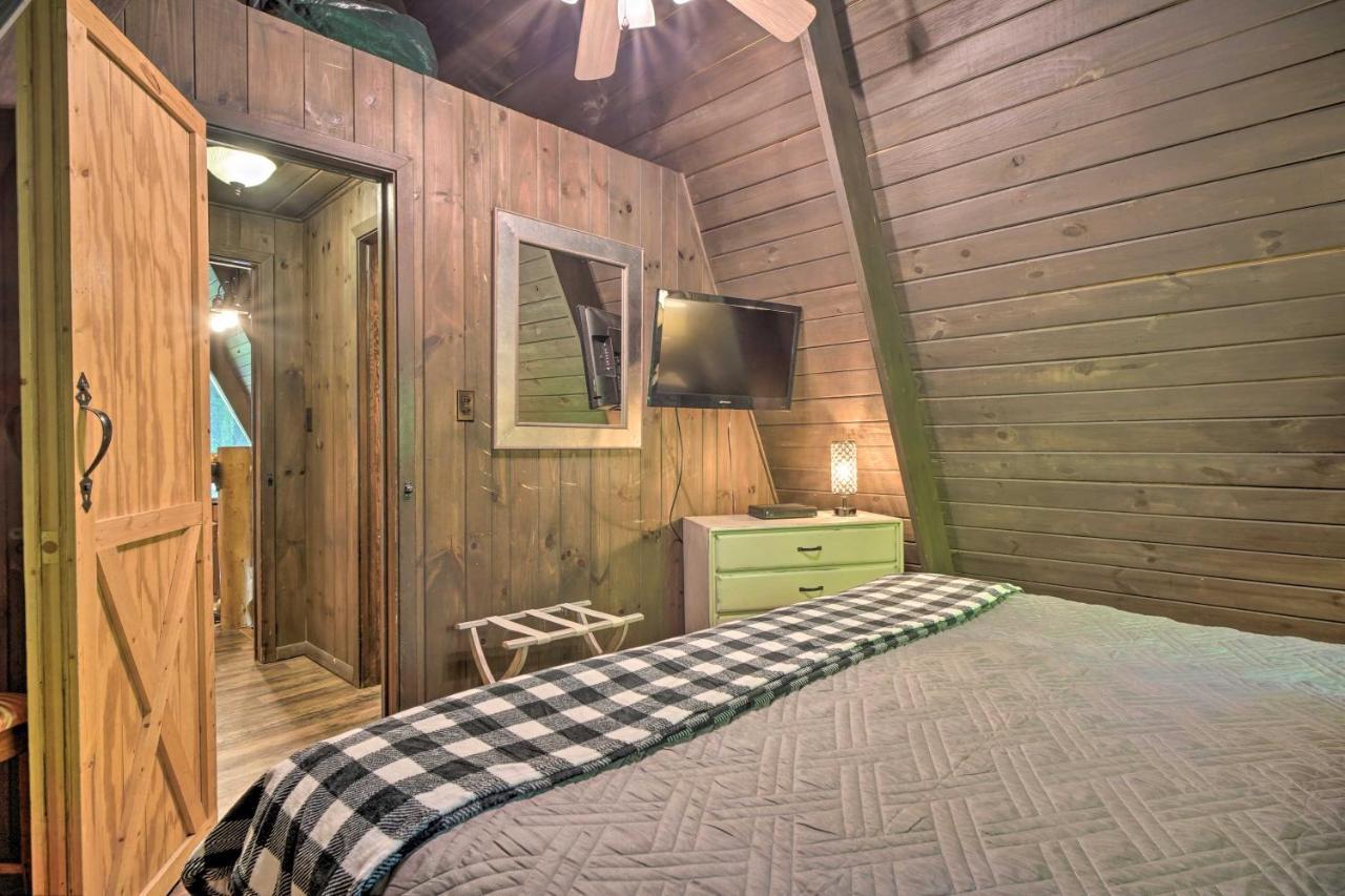 Snuggle Inn In The Heart Of Chalet Village! Gatlinburg Buitenkant foto
